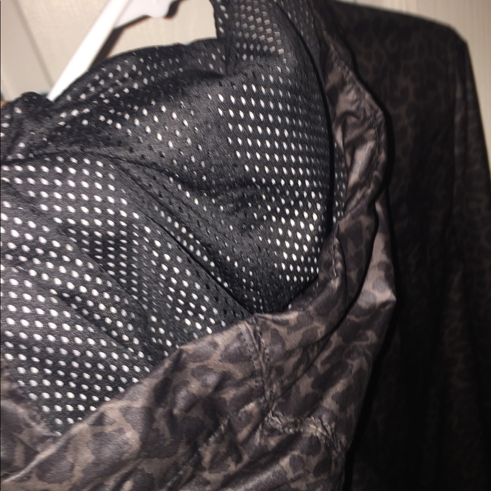 Windbreaker jacket - Picture 6 of 6